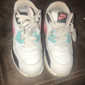Nike air max tennis’s shoes size 3